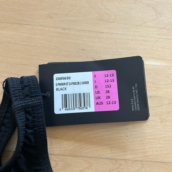 Arena Tech Suit- Powerskin 2.0, size 28 Juniors - Picture 3 of 8